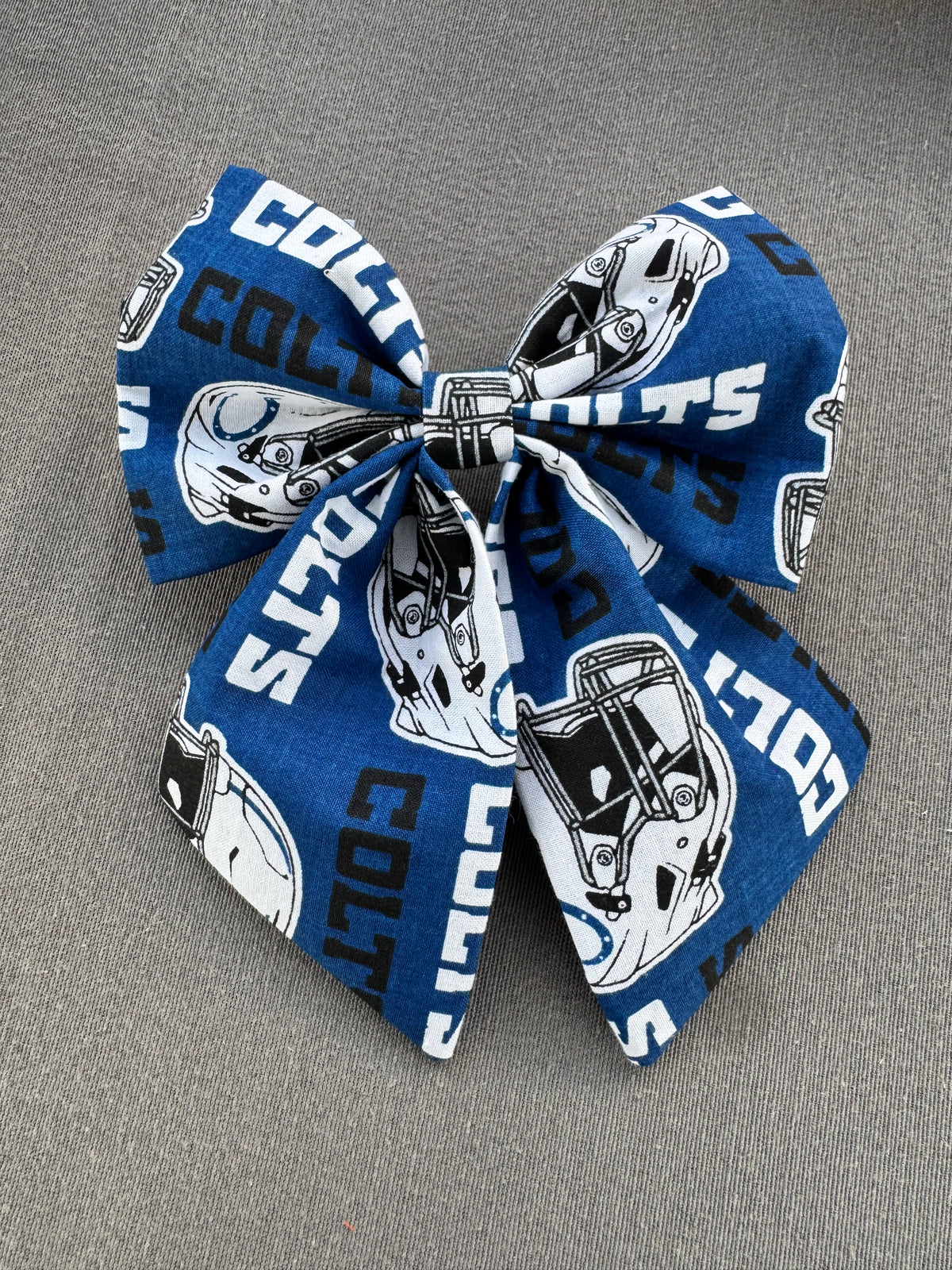 Colts Bow